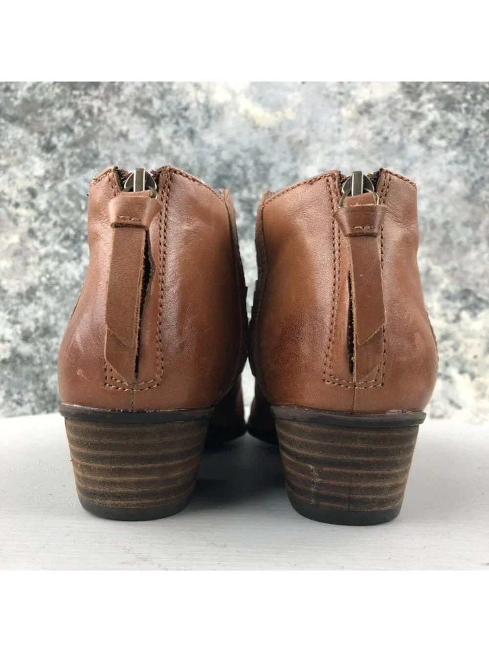 Clarks Womens Size 6M Collection Spye Celeste Brown Leather Back Zip Ankle Boots